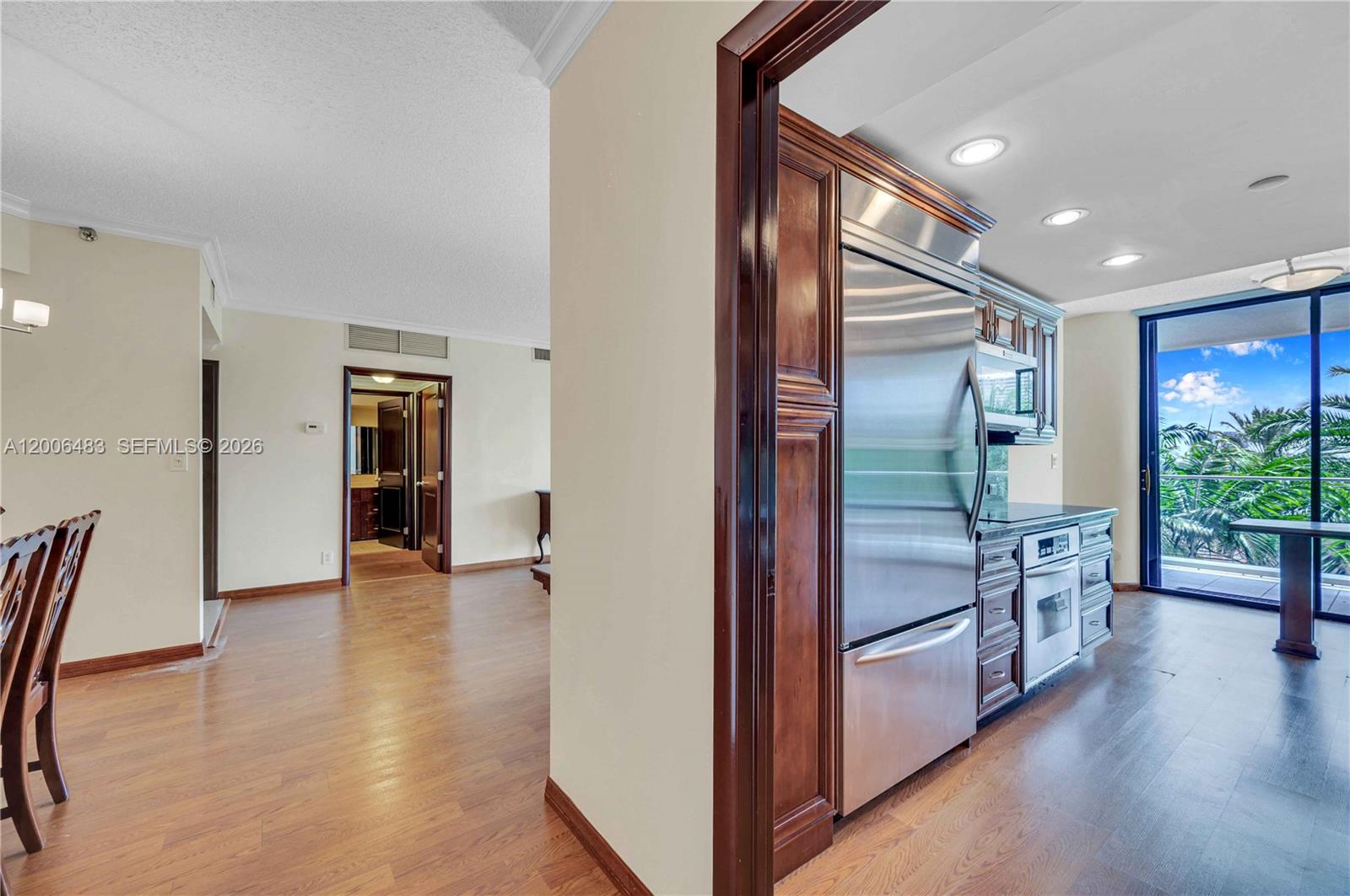 2800 ISL BLVD WILLIAMS IS - Residential