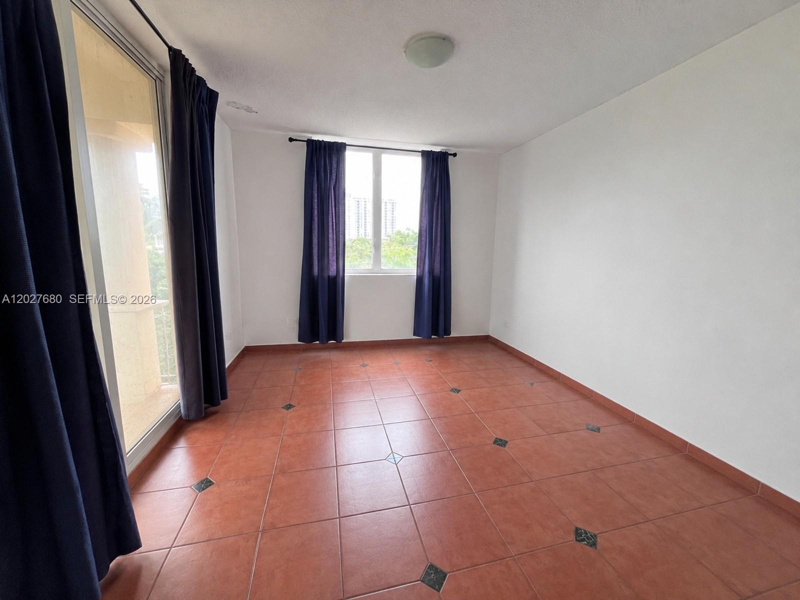 VILLA BRICKELL CONDO - Residential