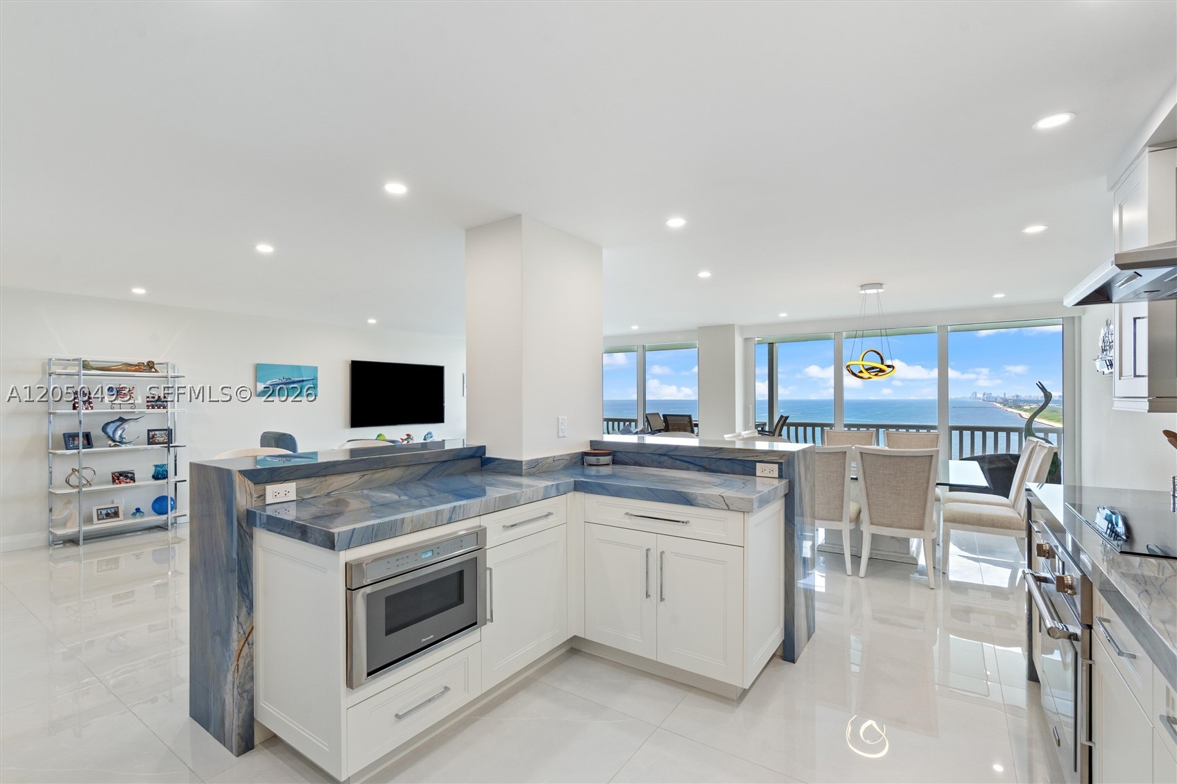 POINT OF AMERICAS - Residential