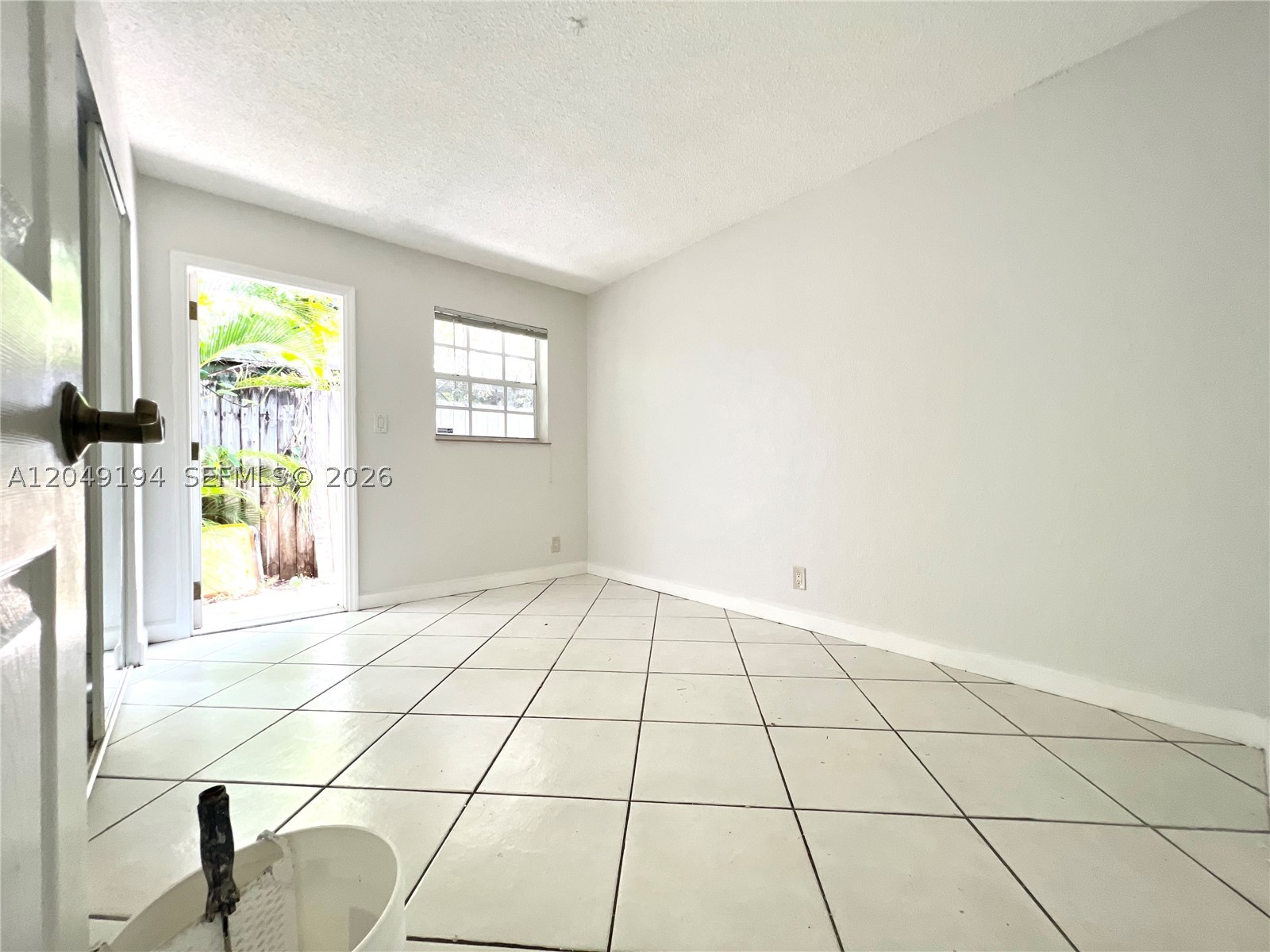 RIVERSIDE ADD AMEN PLAT - Residential Lease