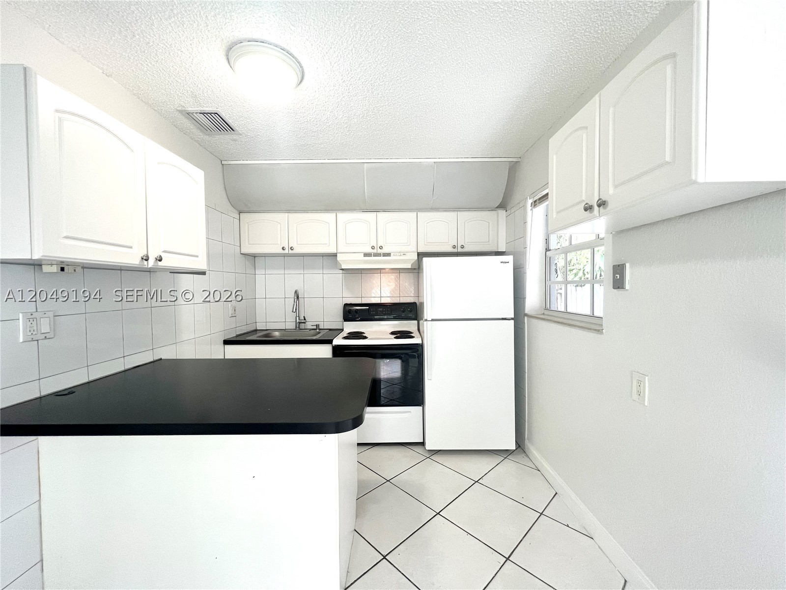 RIVERSIDE ADD AMEN PLAT - Residential Lease