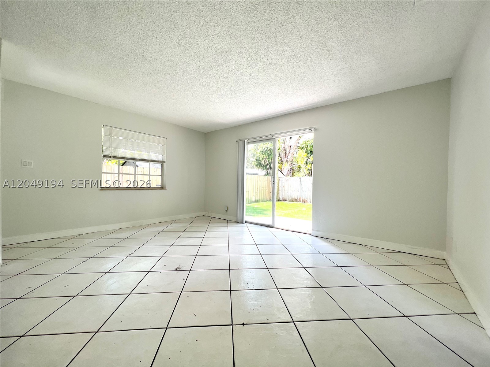 RIVERSIDE ADD AMEN PLAT - Residential Lease