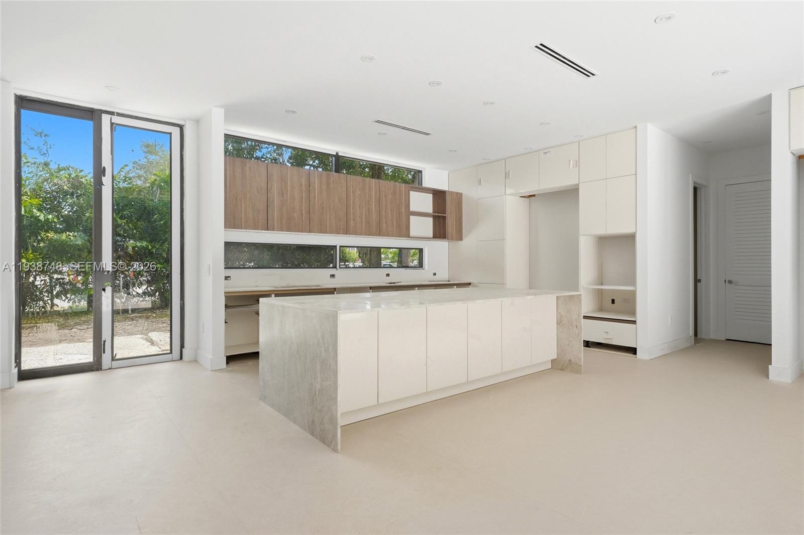 SUNSHINE VISTAS - Residential