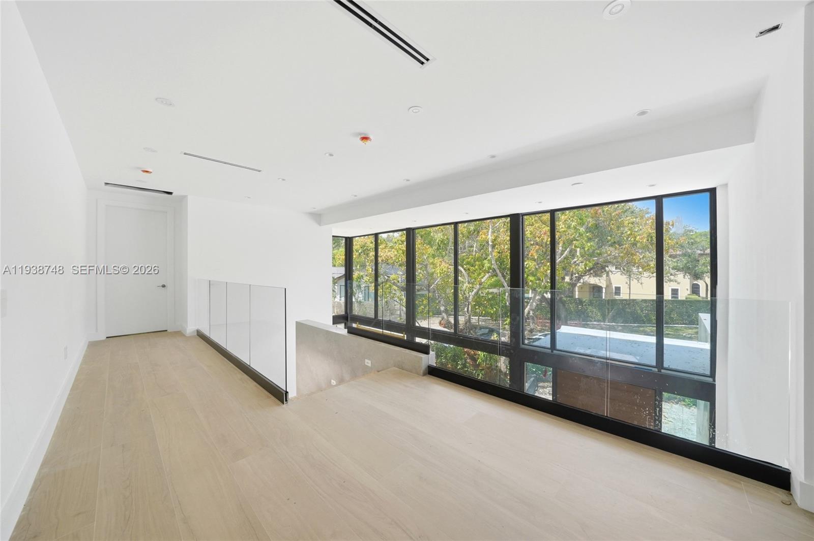 SUNSHINE VISTAS - Residential