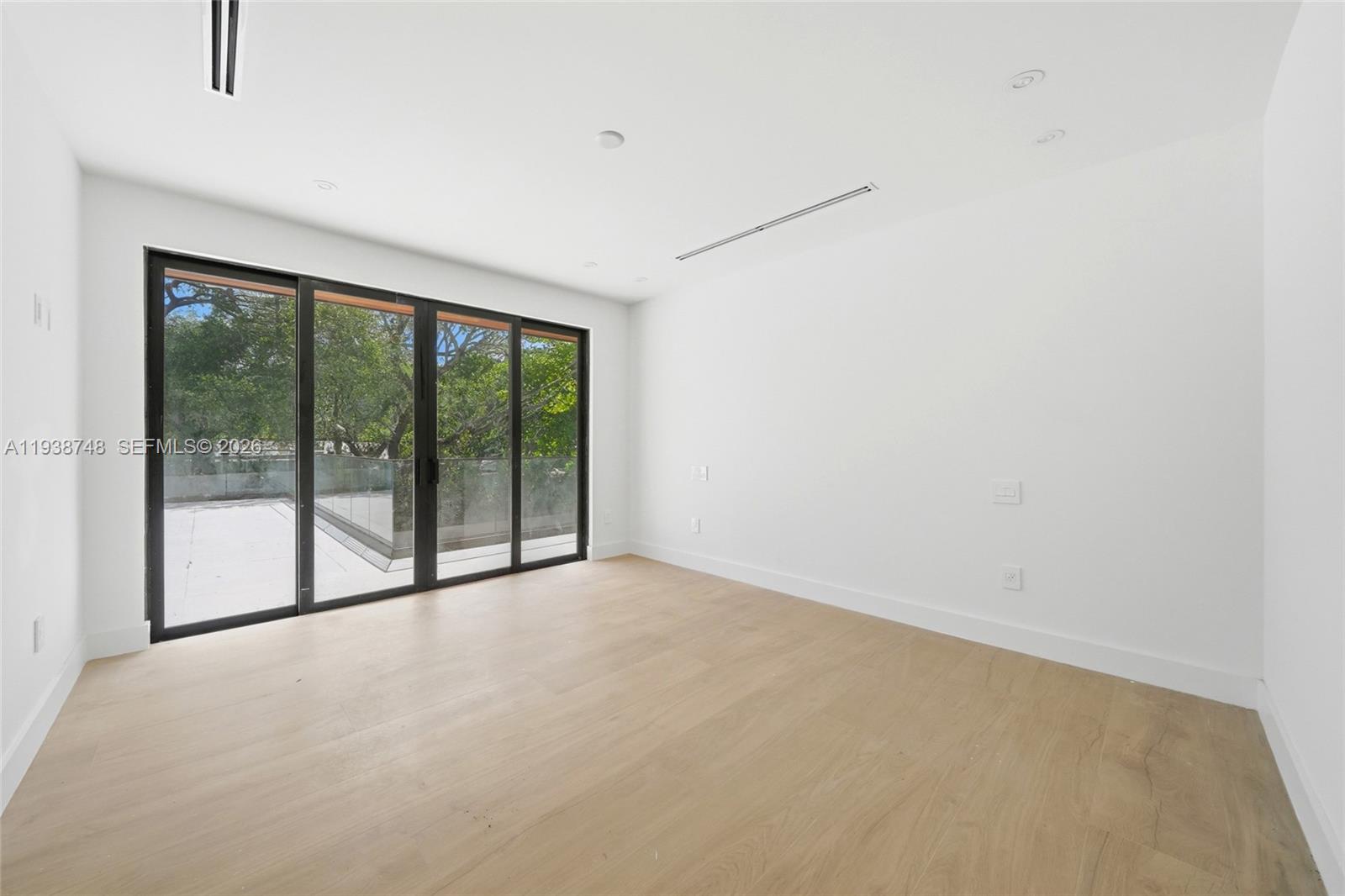 SUNSHINE VISTAS - Residential