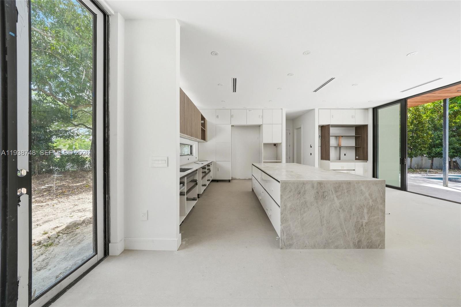 SUNSHINE VISTAS - Residential