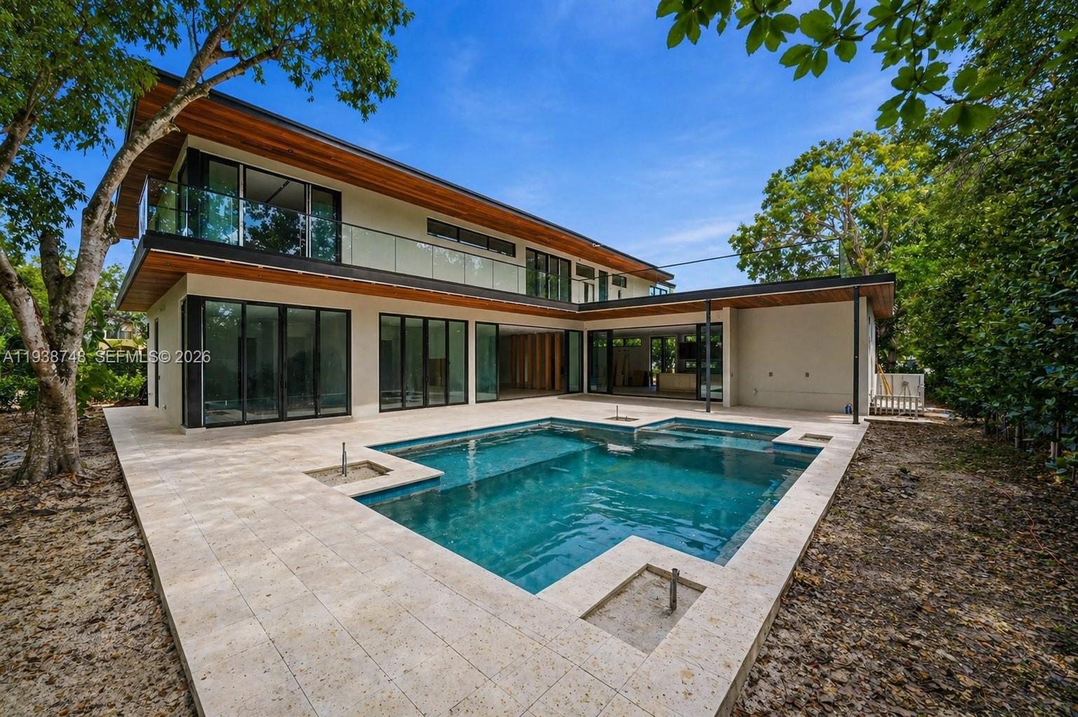 SUNSHINE VISTAS - Residential