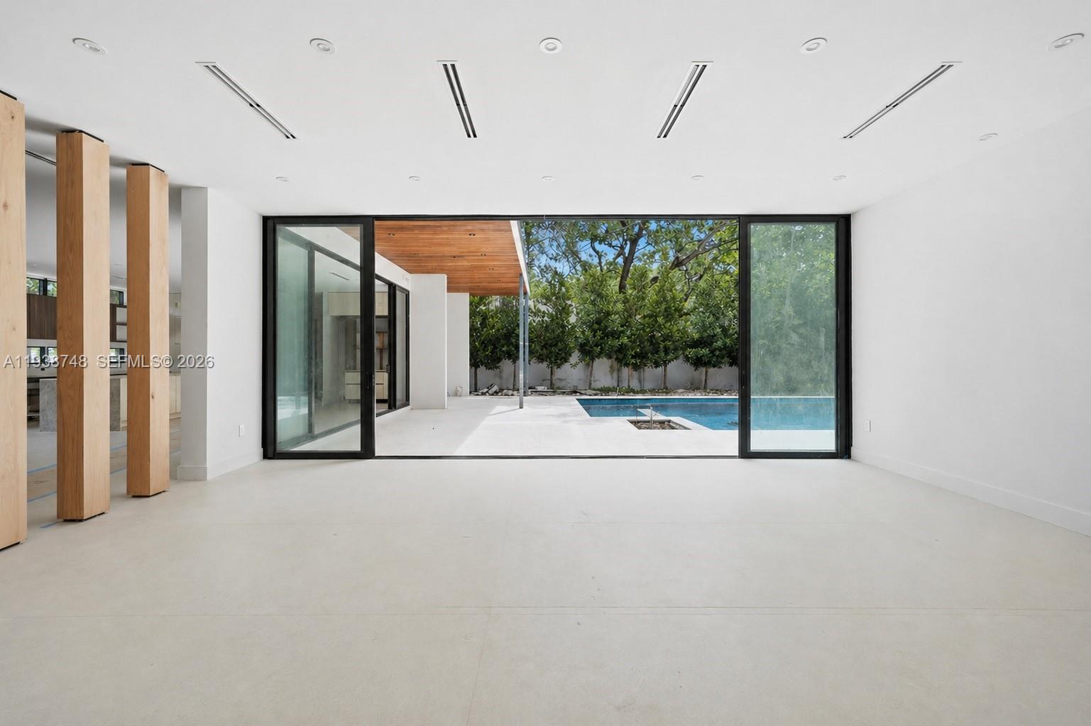 SUNSHINE VISTAS - Residential