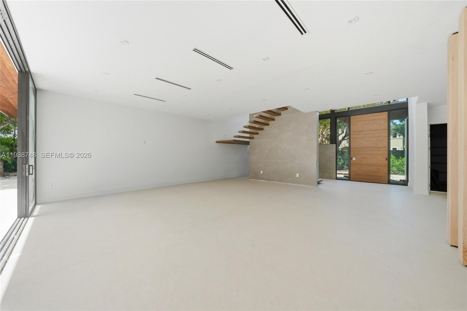 SUNSHINE VISTAS - Residential