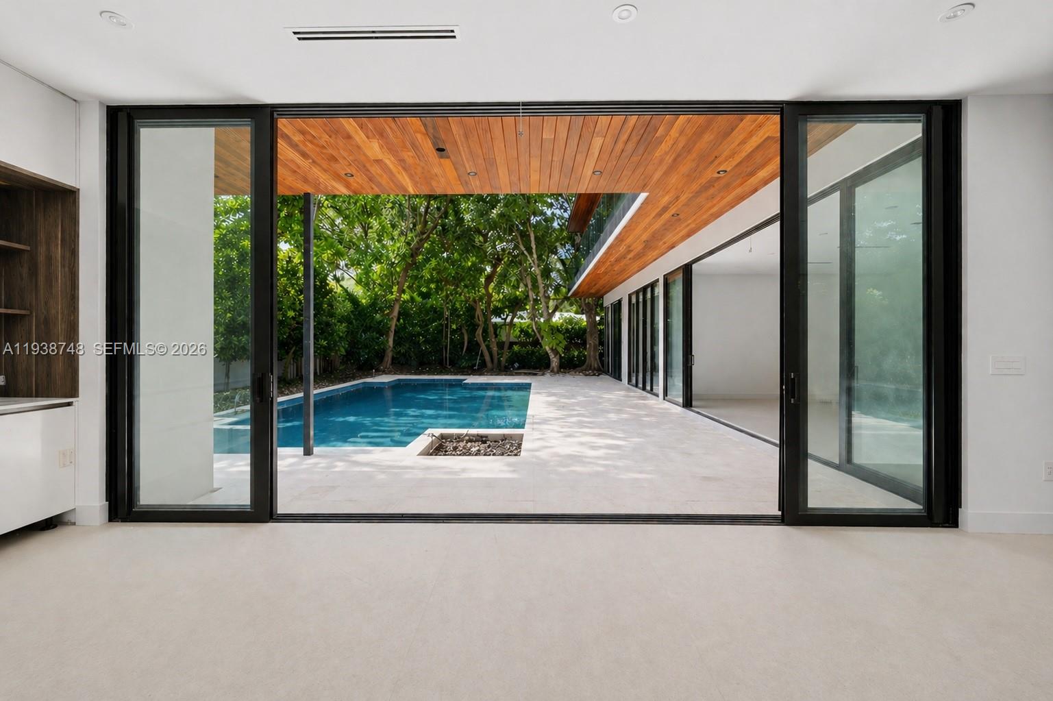 SUNSHINE VISTAS - Residential