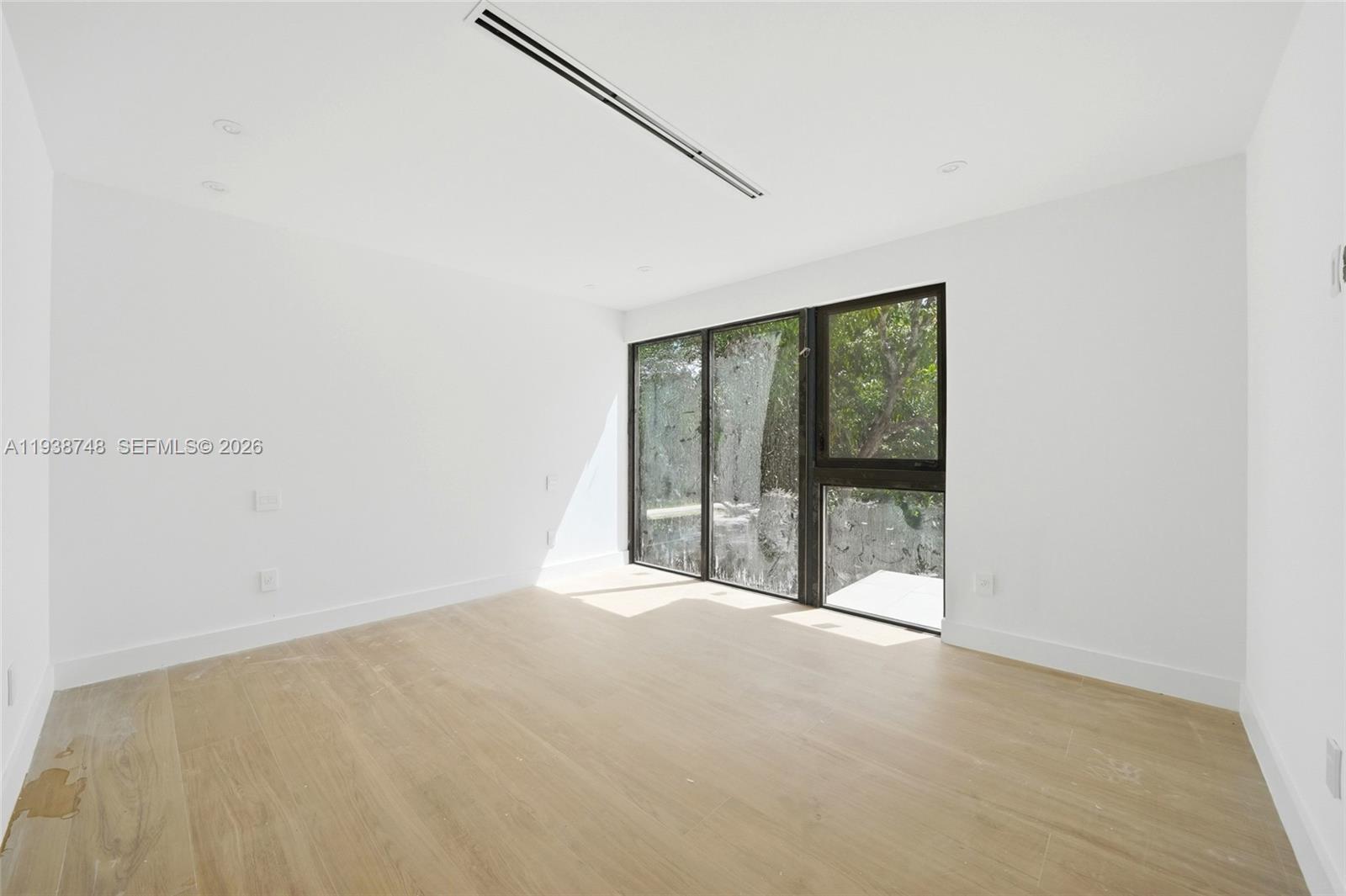 SUNSHINE VISTAS - Residential