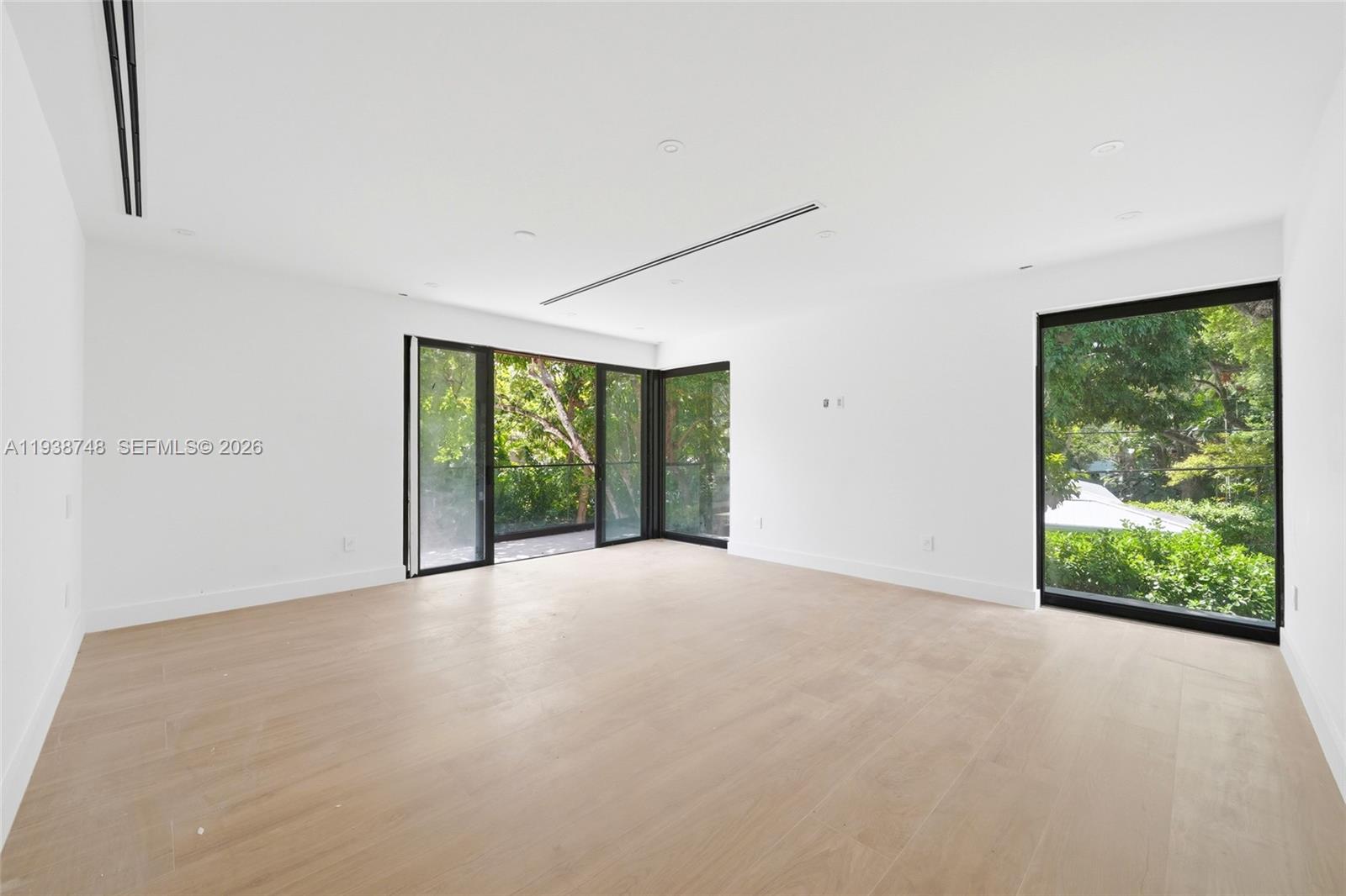 SUNSHINE VISTAS - Residential