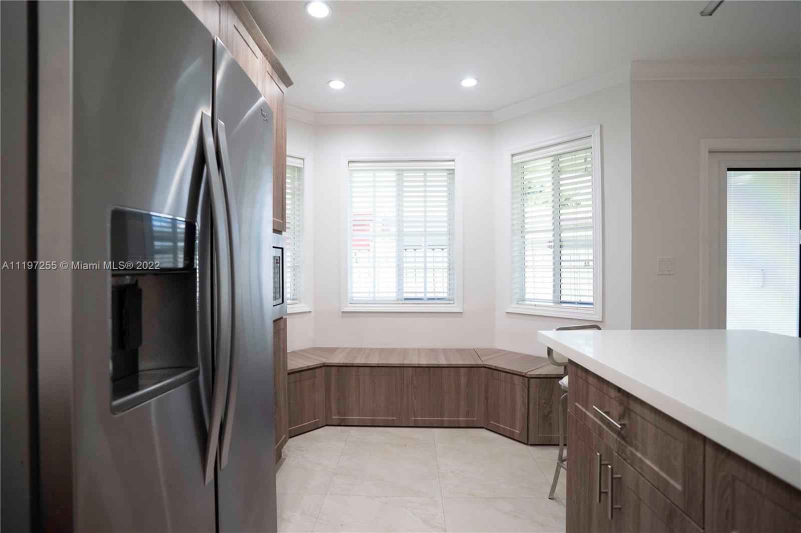 SILVER PALMS - Residential