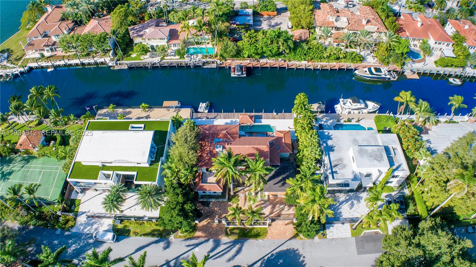 CORAL ISLES - Residential
