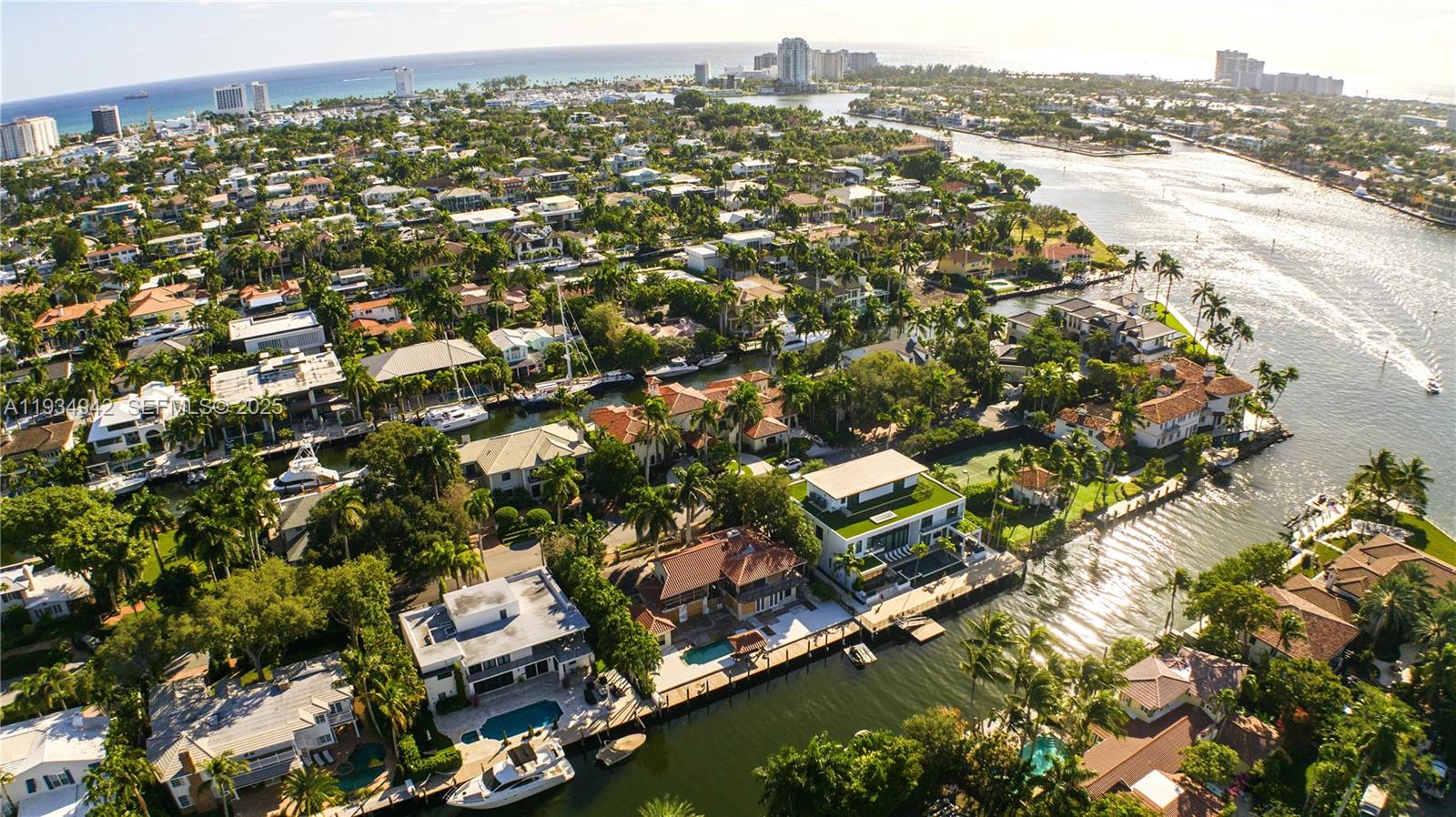 CORAL ISLES - Residential