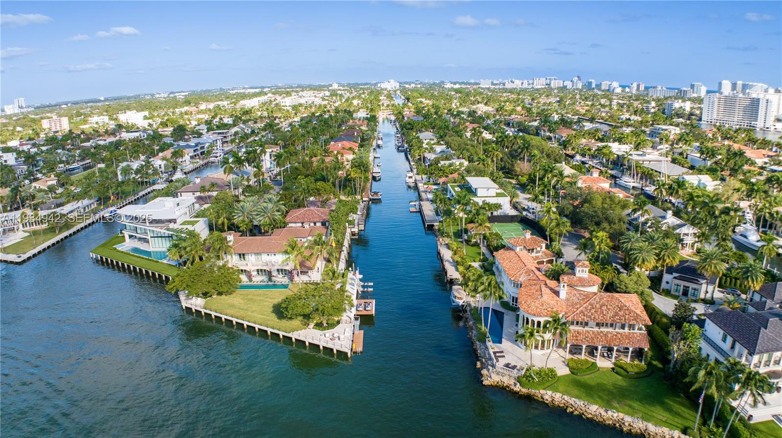 CORAL ISLES - Residential