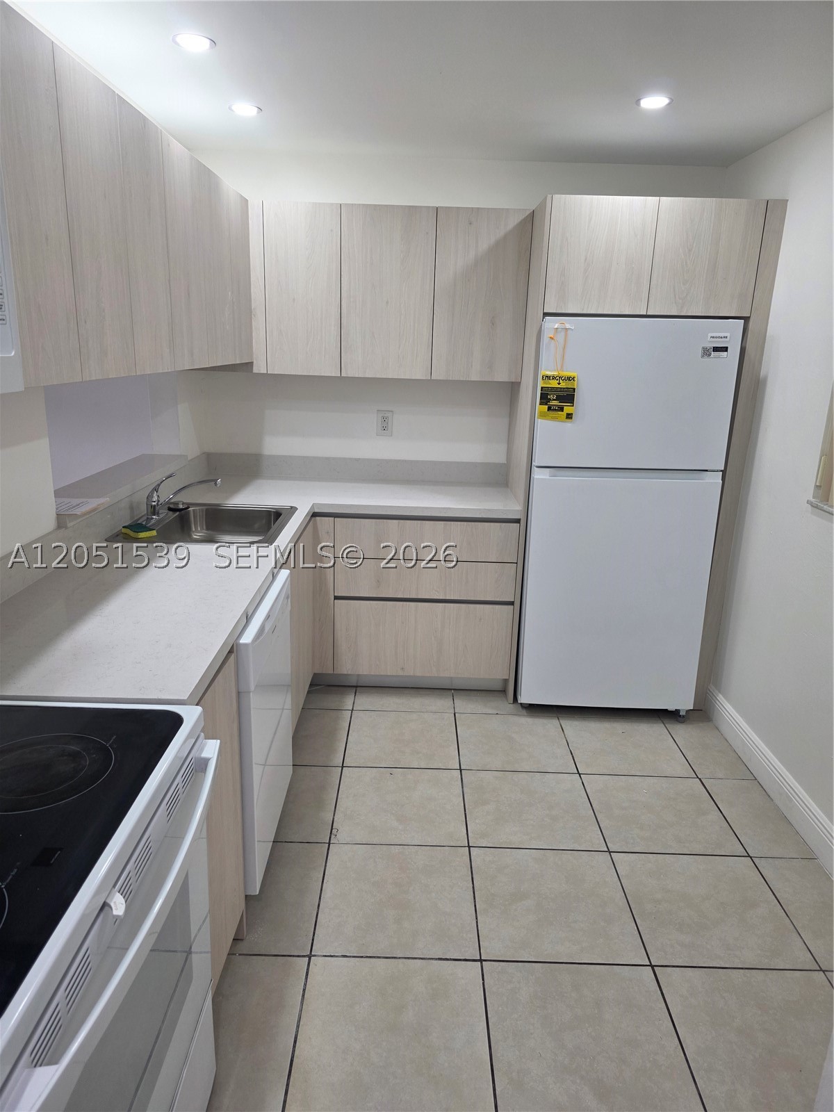 The Horizons Condo - Residential Lease