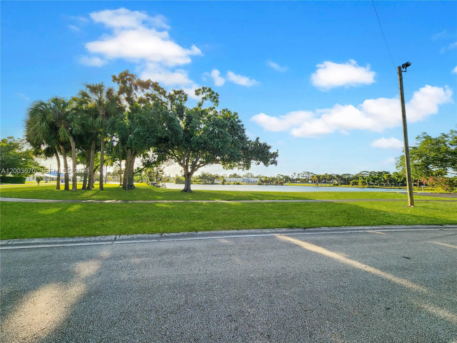 VERO BEACH HIGHLANDS UNIT - Residential