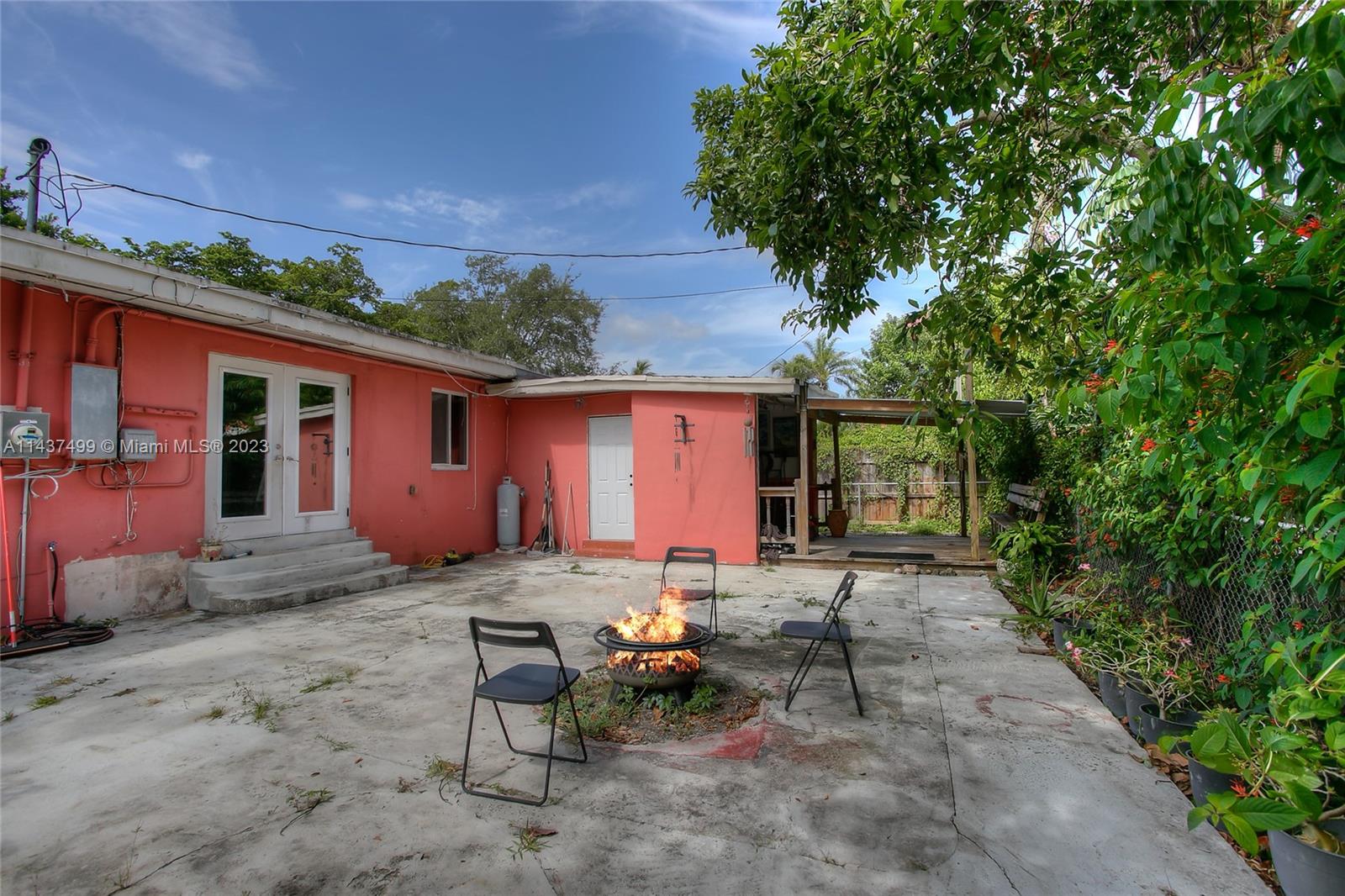 GOBLE MANOR - Residential