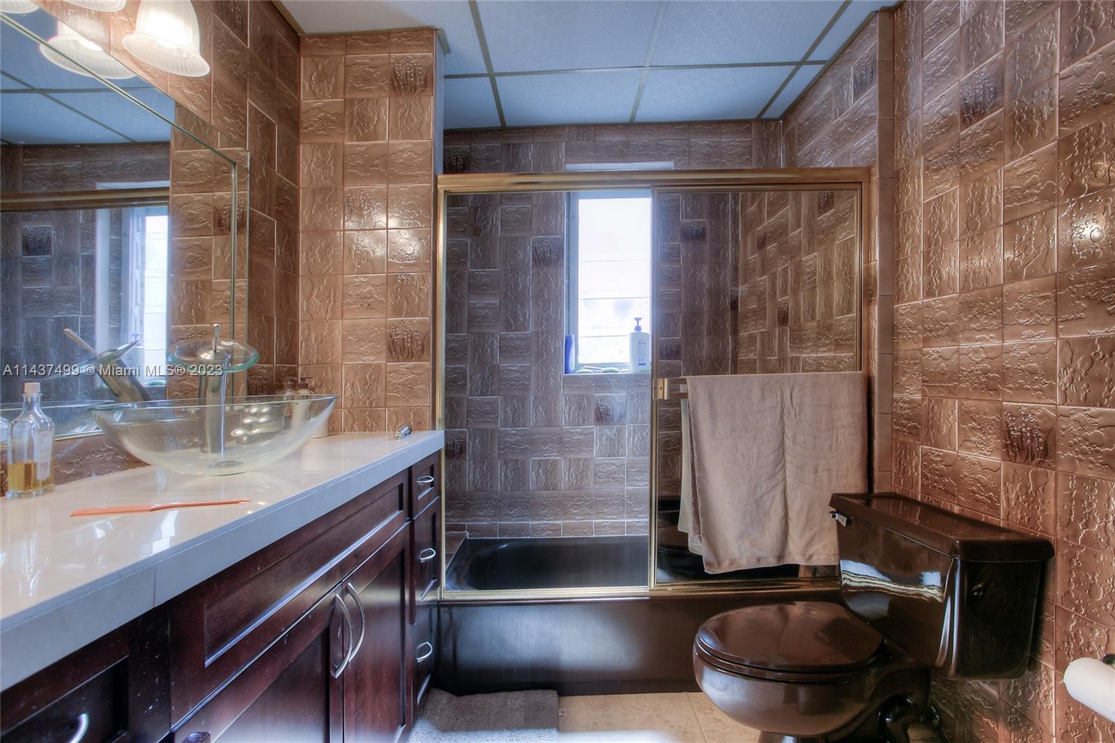 GOBLE MANOR - Residential