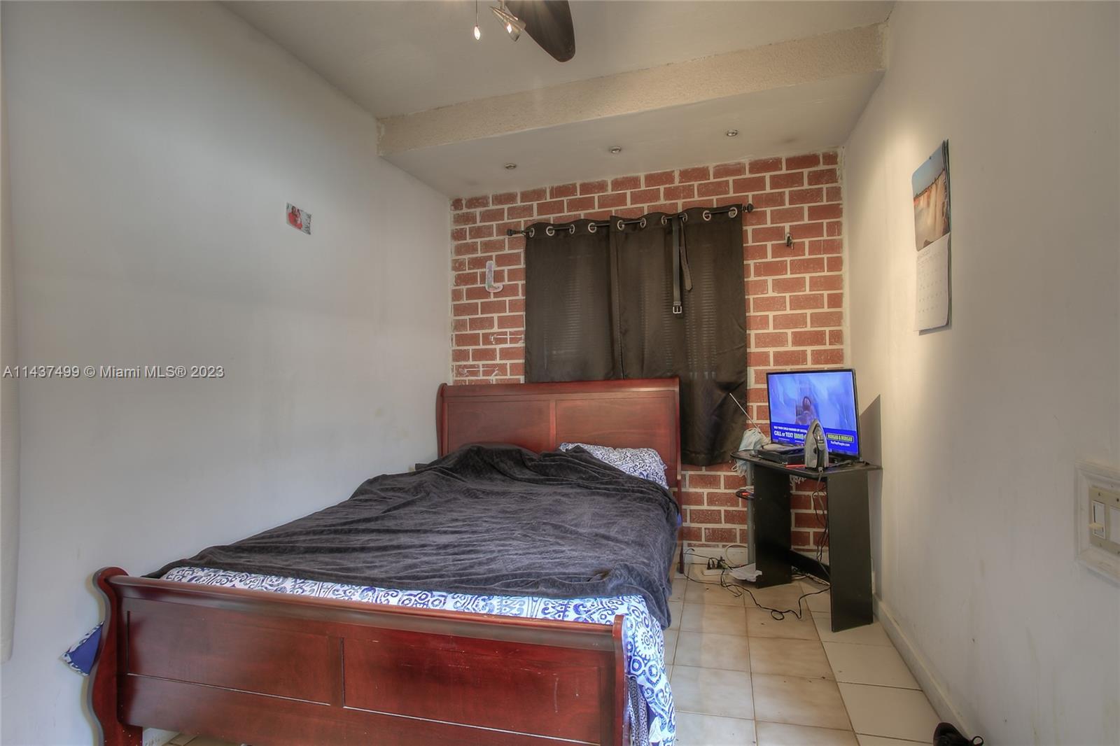 GOBLE MANOR - Residential
