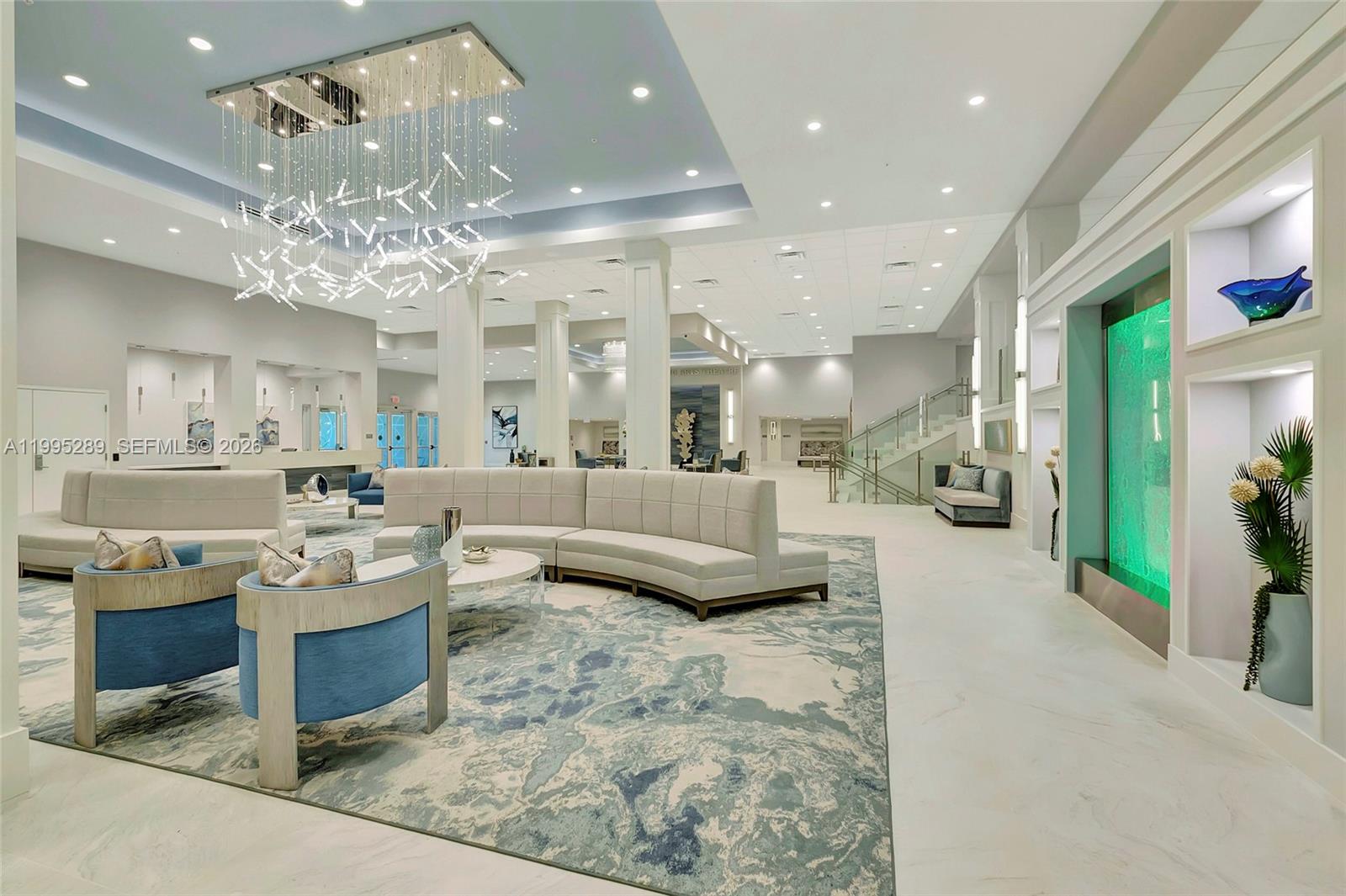 HUNTINGTON POINTE - Residential