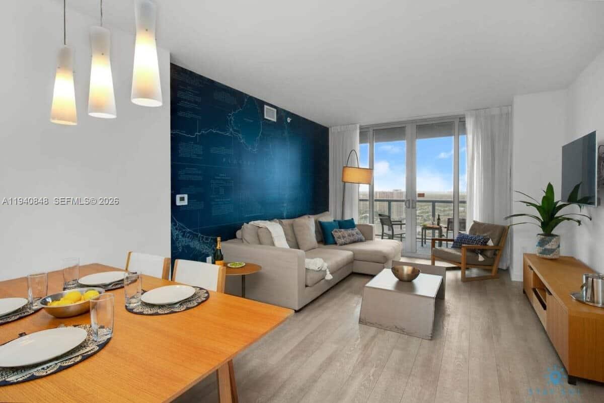 BEACHWALK CONDOMINIUM - Residential