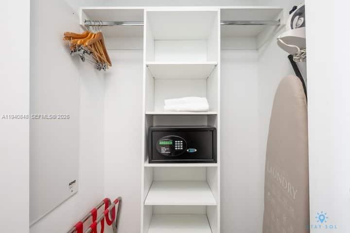BEACHWALK CONDOMINIUM - Residential