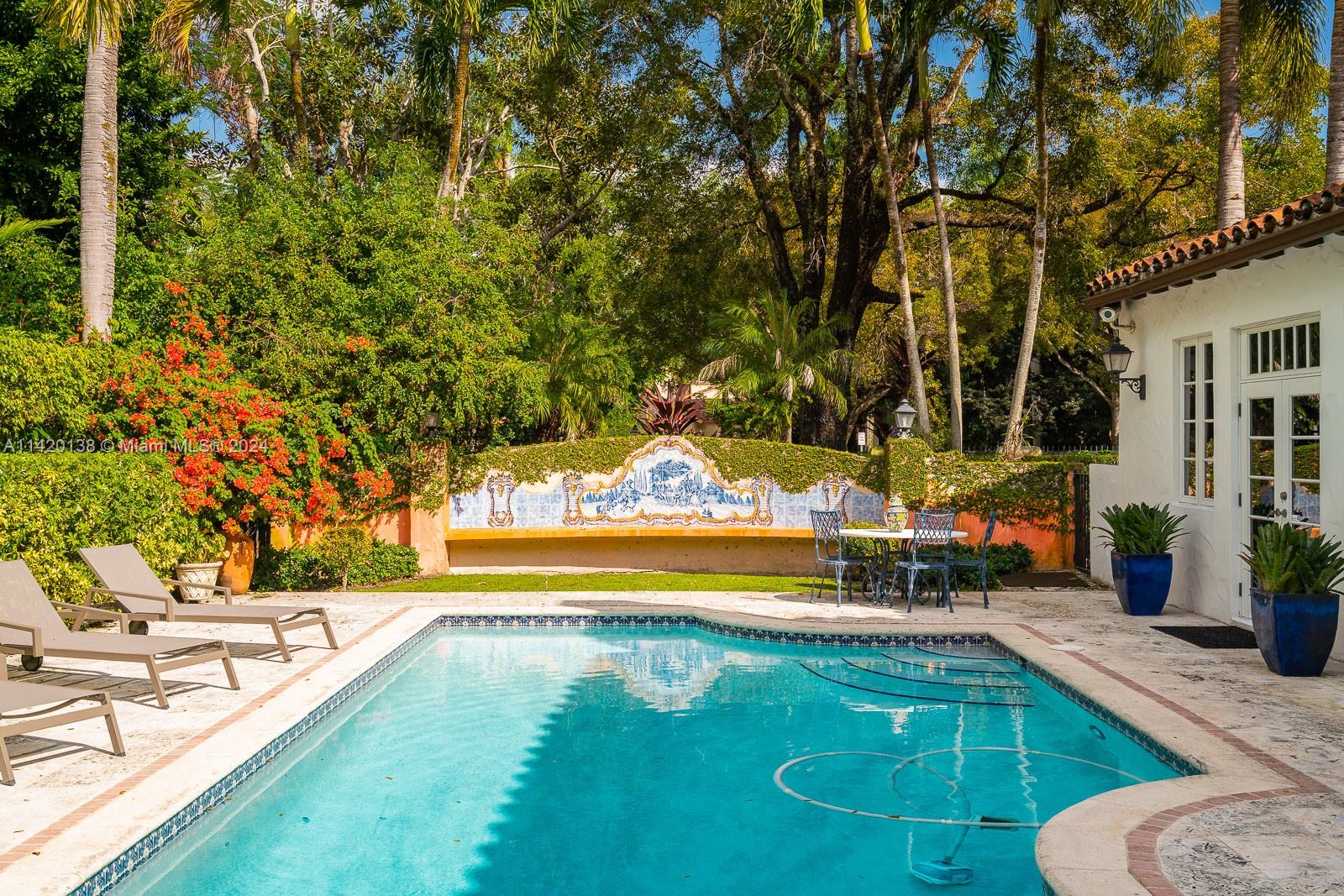 CORAL GABLES SEC A - Residential