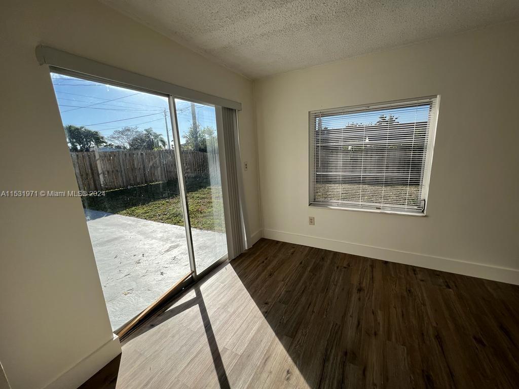 SUNRISE GOLF VILLAGE SEC - Residential