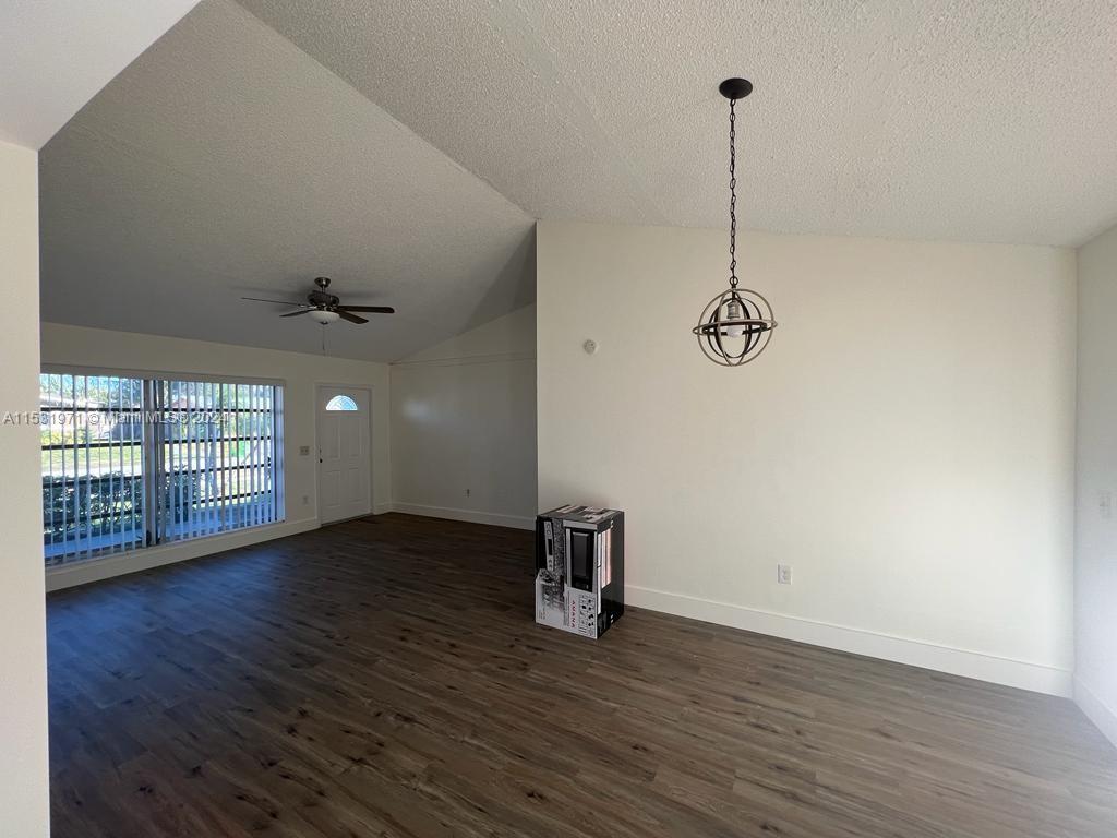 SUNRISE GOLF VILLAGE SEC - Residential