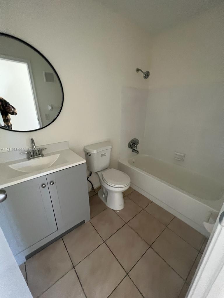 SUNRISE GOLF VILLAGE SEC - Residential