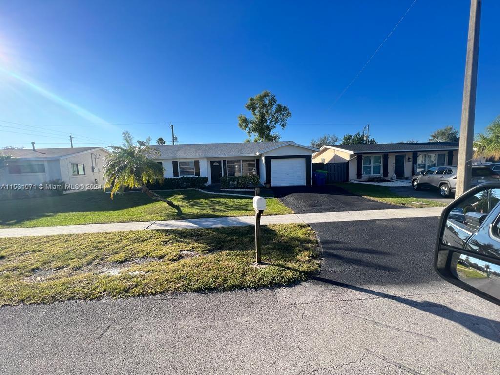 SUNRISE GOLF VILLAGE SEC - Residential