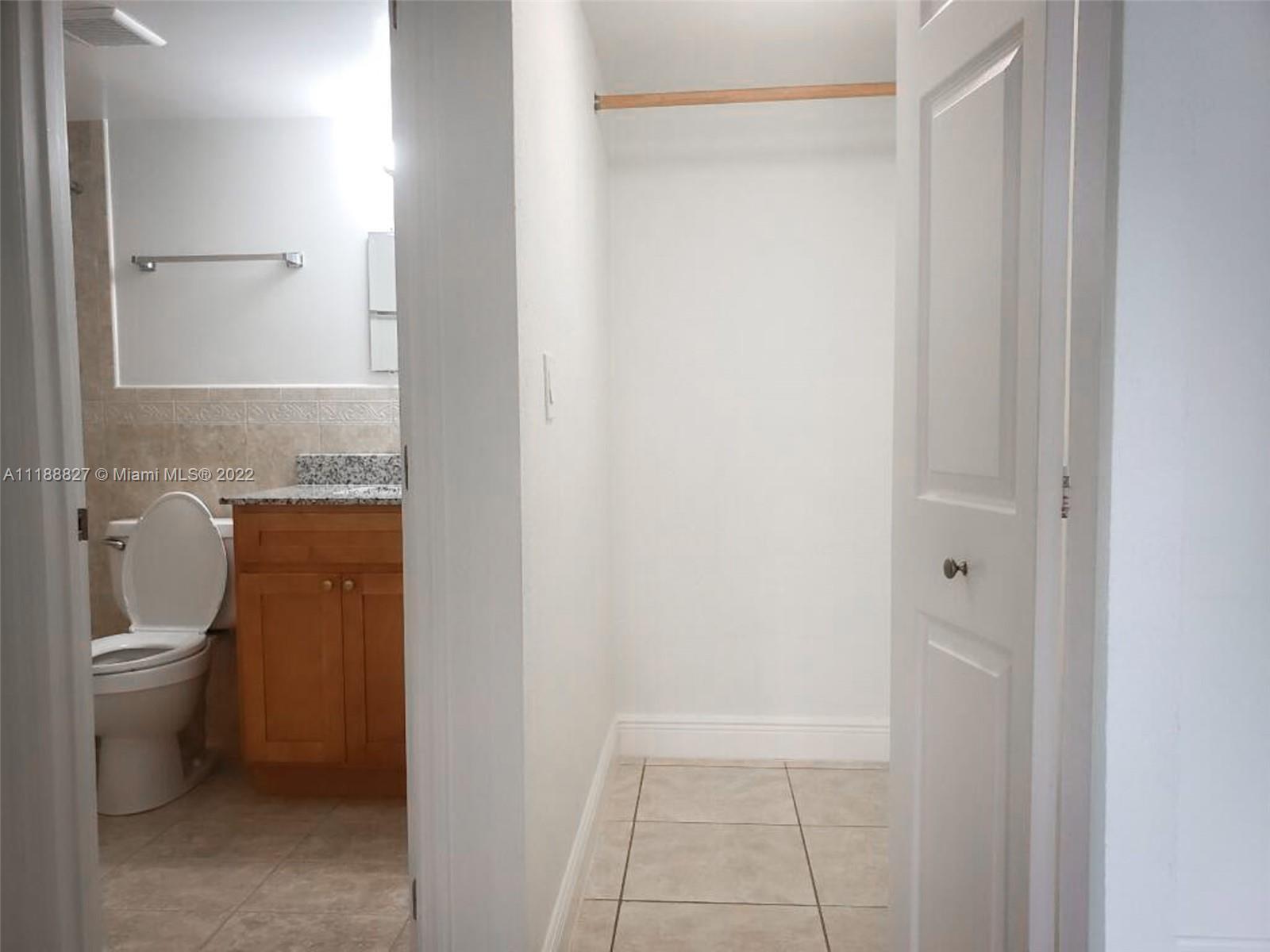 EL LAGO CONDO - Residential Lease