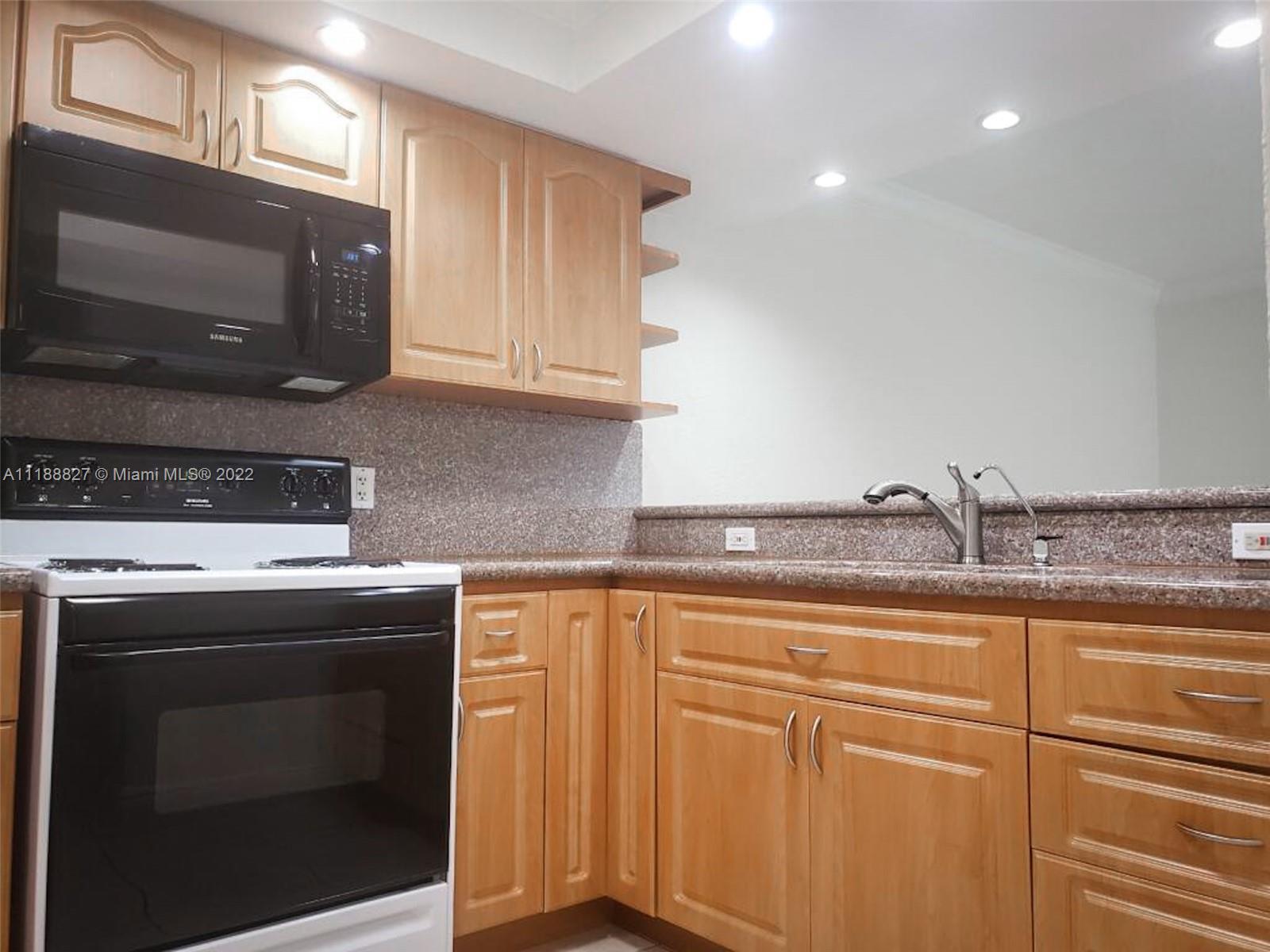 EL LAGO CONDO - Residential Lease