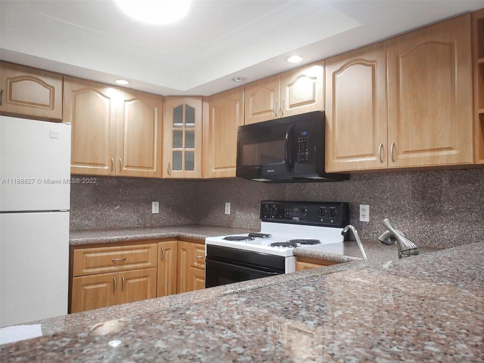 EL LAGO CONDO - Residential Lease