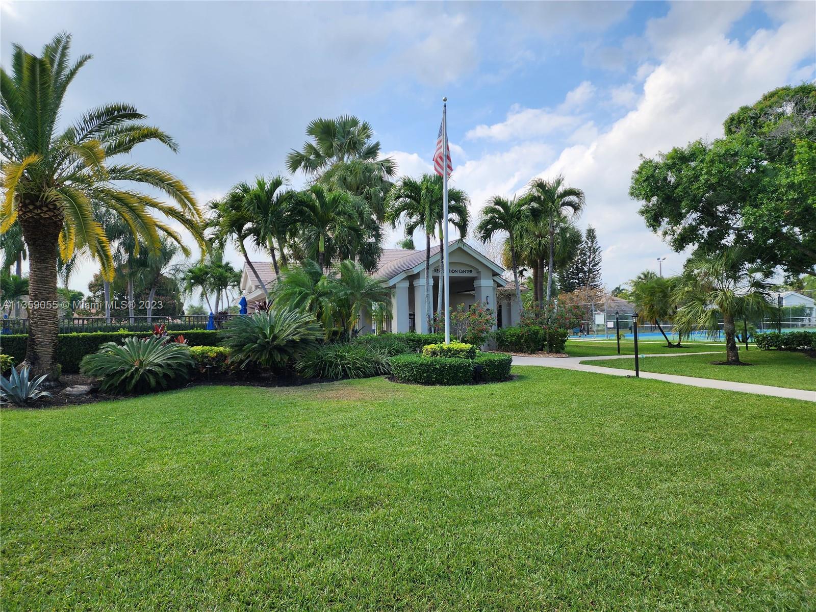 LEXINGTON HOMES ESTATES - Residential Lease