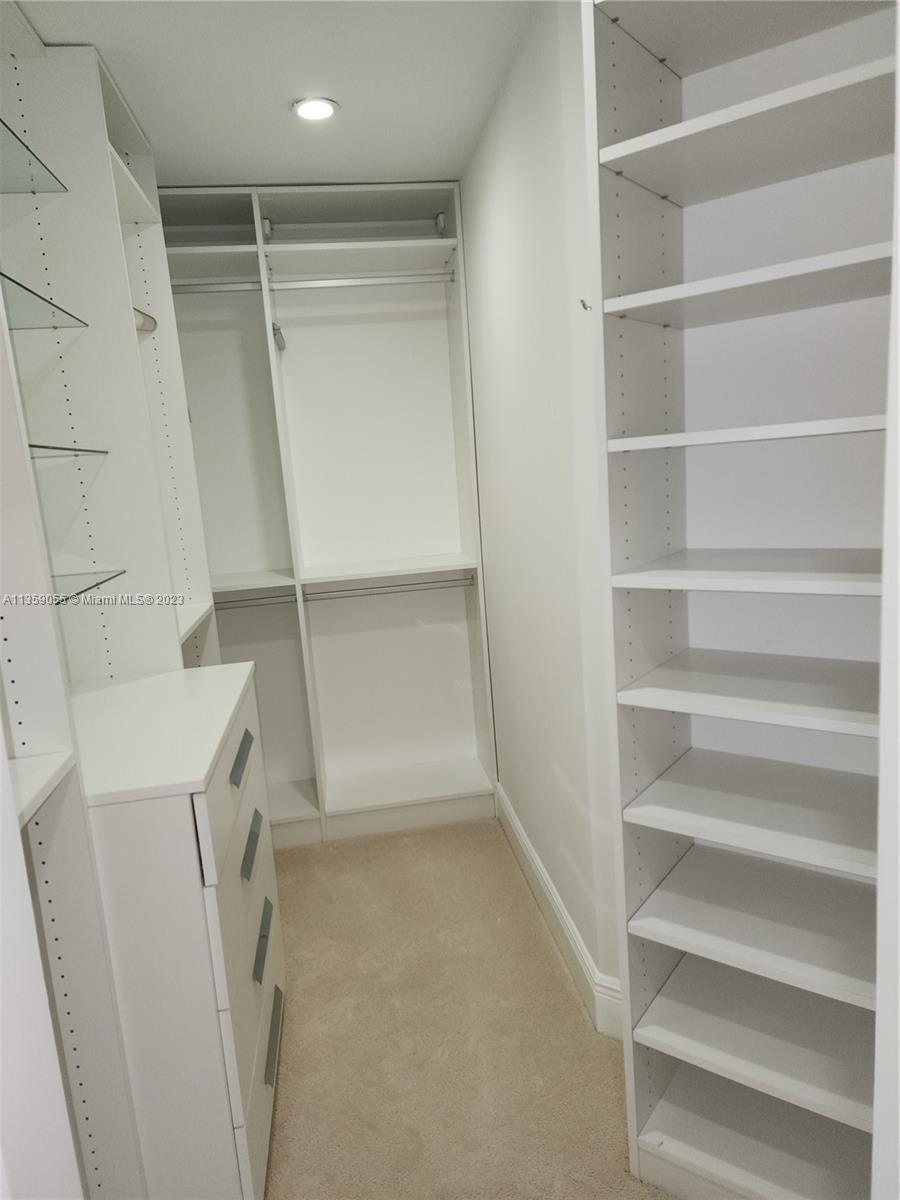 LEXINGTON HOMES ESTATES - Residential Lease