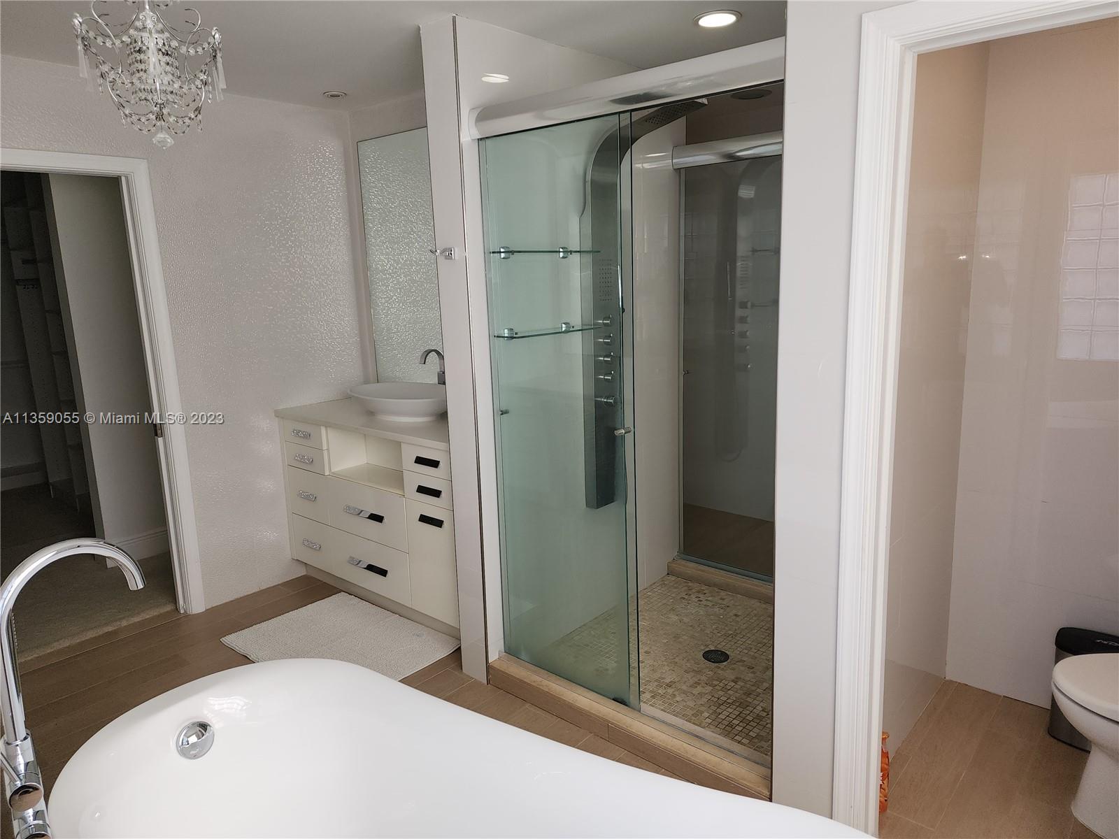 LEXINGTON HOMES ESTATES - Residential Lease