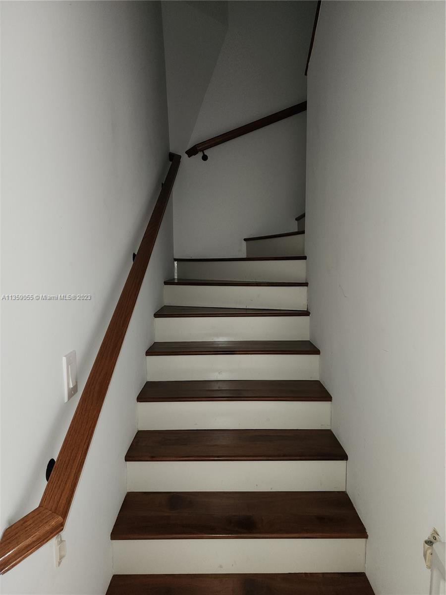 LEXINGTON HOMES ESTATES - Residential Lease