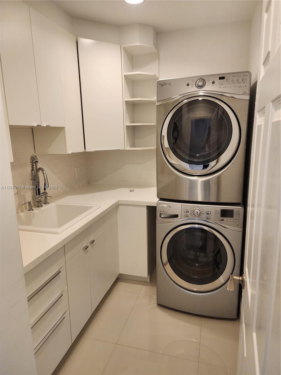 LEXINGTON HOMES ESTATES - Residential Lease