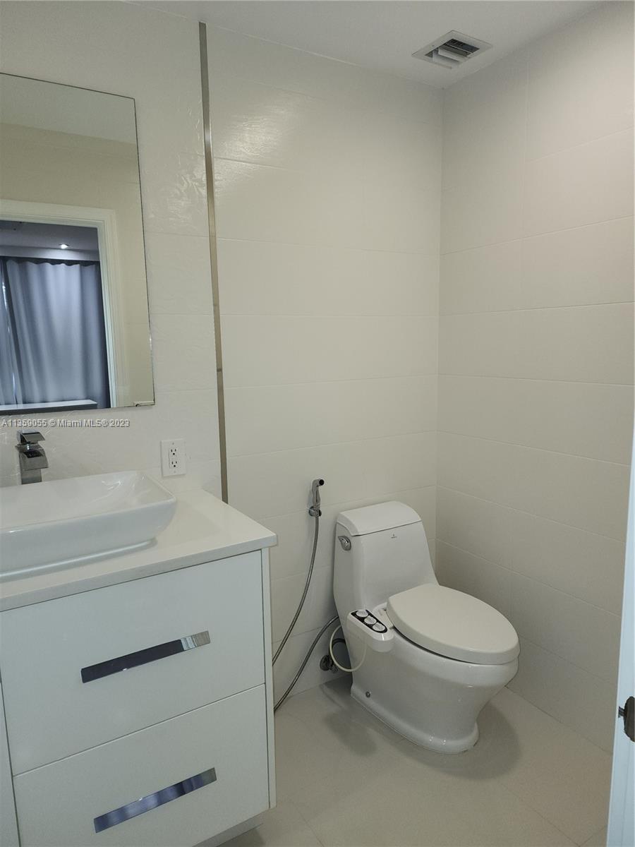 LEXINGTON HOMES ESTATES - Residential Lease