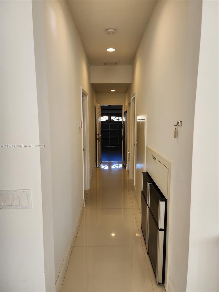LEXINGTON HOMES ESTATES - Residential Lease