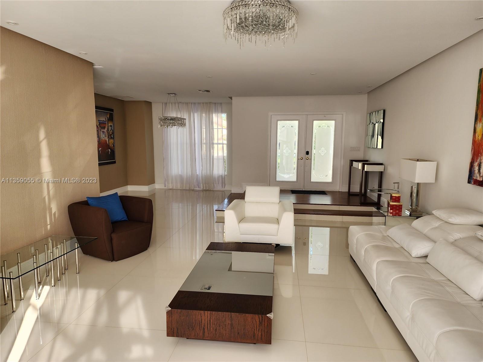 LEXINGTON HOMES ESTATES - Residential Lease