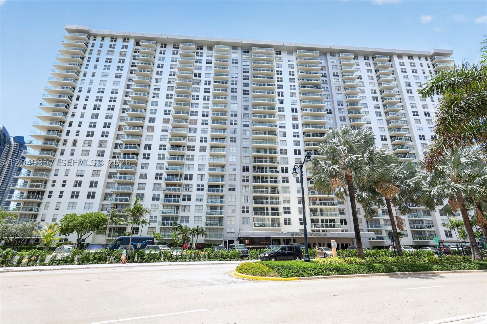 WINSTON TOWER 300 - Residential