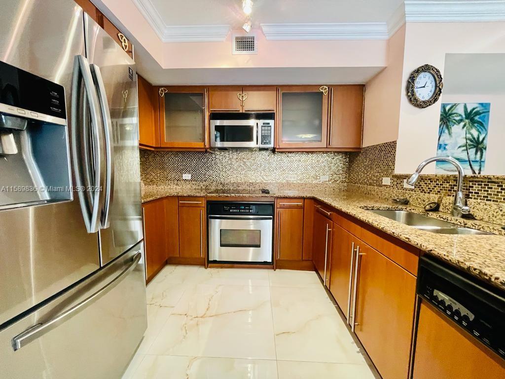 2080 OCEAN DRIVE CONDO - Residential Lease