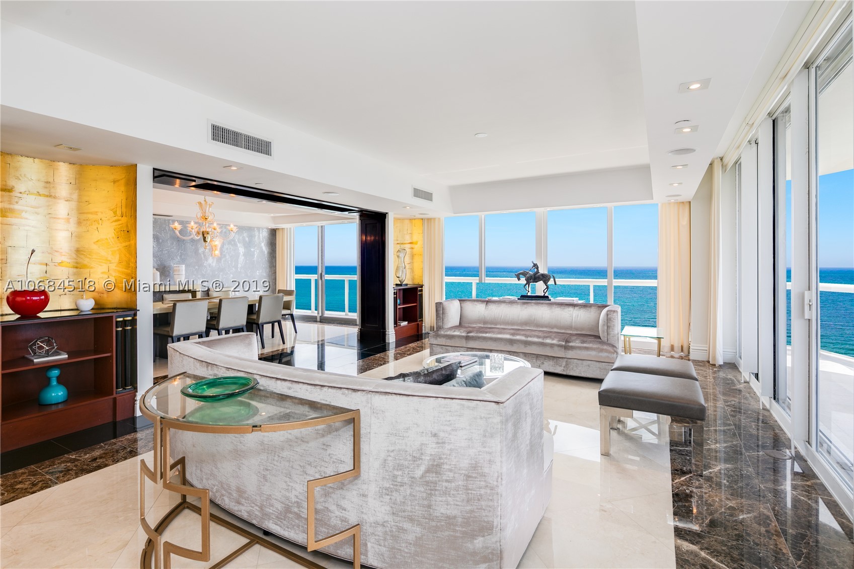 SOLIMAR CONDO - Residential
