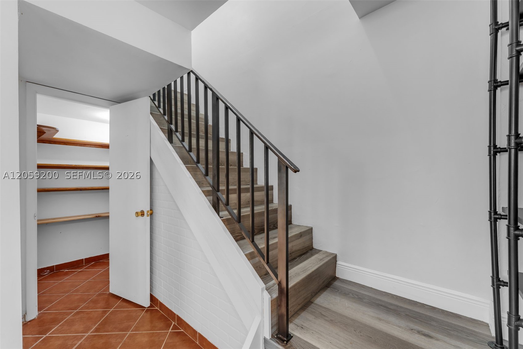 KENDALE LAKES TOWNHOUSE C - Residential