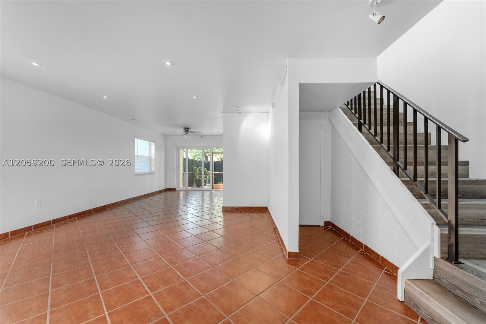 KENDALE LAKES TOWNHOUSE C - Residential