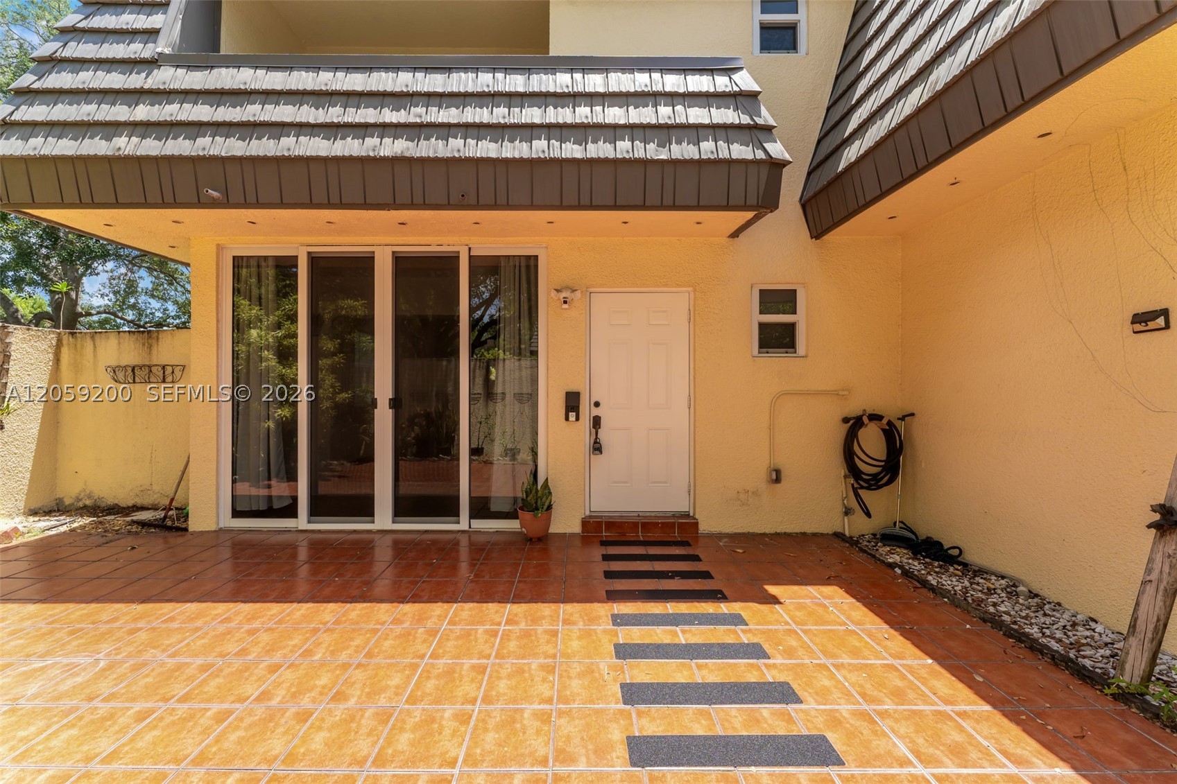 KENDALE LAKES TOWNHOUSE C - Residential